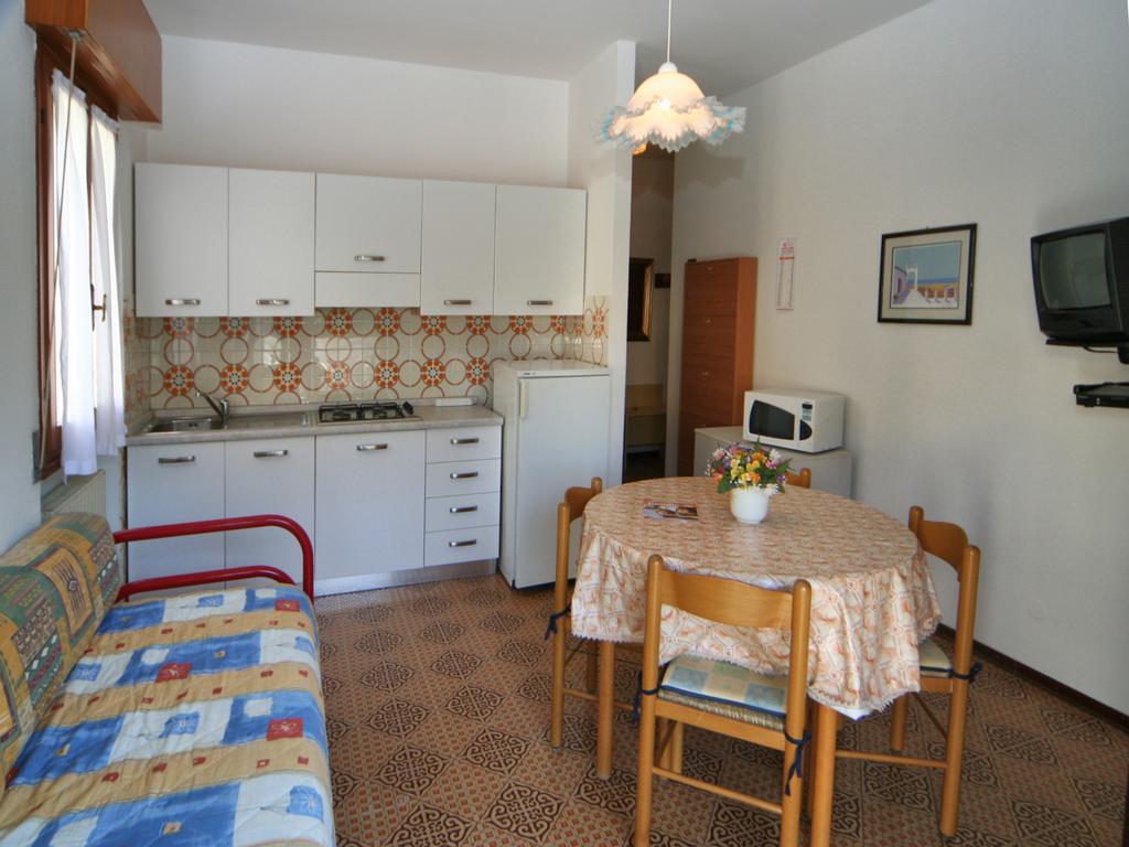 Maria Apartment Lignano Sabbiadoro Exterior photo